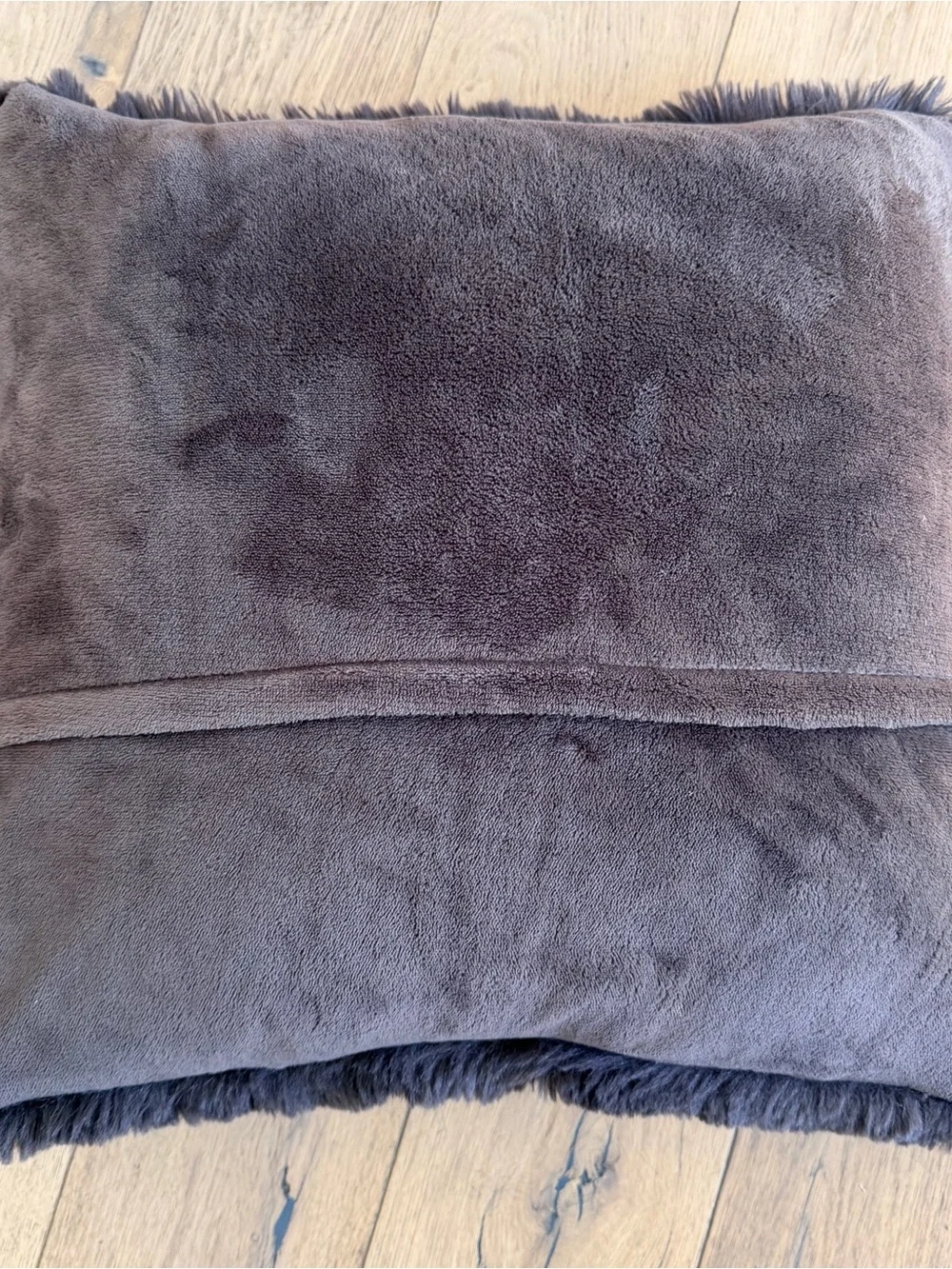 UnHide Luxury Faux Fur Squish Cushion & Lil Marsh Throw Set – Chocolate Brown